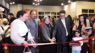 افتتاح معرض 