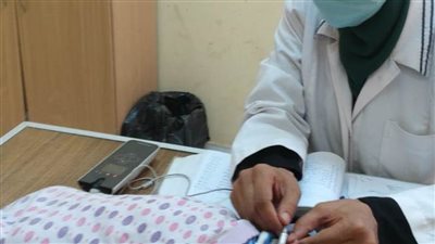 خلال أكتوبر الماضي.. فحص 14 ألفا و768 طفلًا حديث الولادة بالمنيا