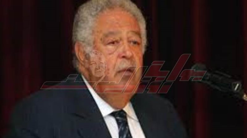 نقيب المحامين رجائى