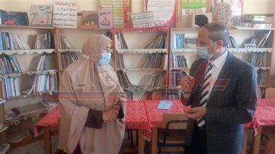 وكيل تعليم كفر الشيخ يتفقد المدارس ويحيل مدير مدرسة ومعلمًا للتحقيق