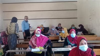 لليوم الثاني.. استمرار امتحانات دورة أكتوبر لمحو الأمية وتعليم الكبار بالبحيرة