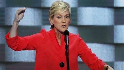 وزيرة الطاقة الأمريكية: بايدن يدرس اللجوء إلى احتياطي البترول وسط أزمة ارتفاع سعر النفط