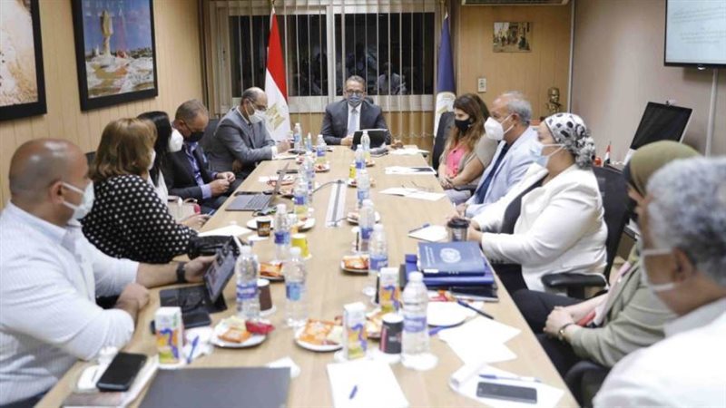 العناني يترأس الاجتماع