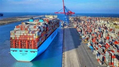 تداول 26 سفينة للحاويات والبضائع بموانئ بورسعيد خلال يوم