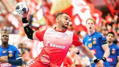 نجما فراعنة اليد يقودان بوخارست لمواصلة صدارة الدوري الروماني لليد