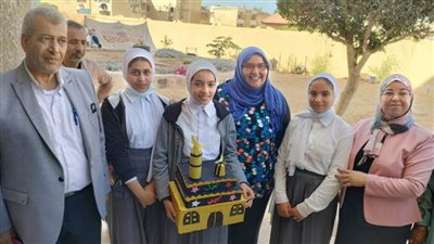 مدير إدارة العريش التعليمية تتفقد معسكر المرشدات بمدرسة السيدة خديجة   