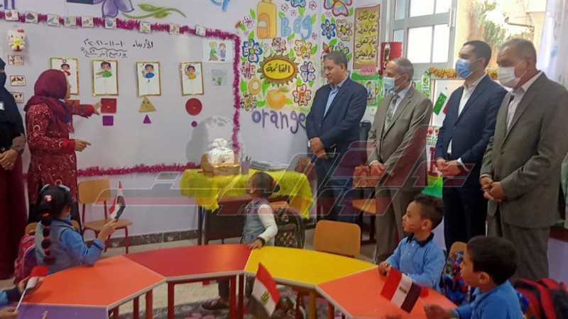 افتتاح المدارس