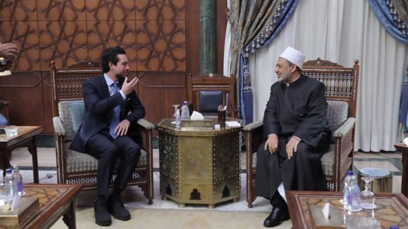 الإمام الأكبر وولى