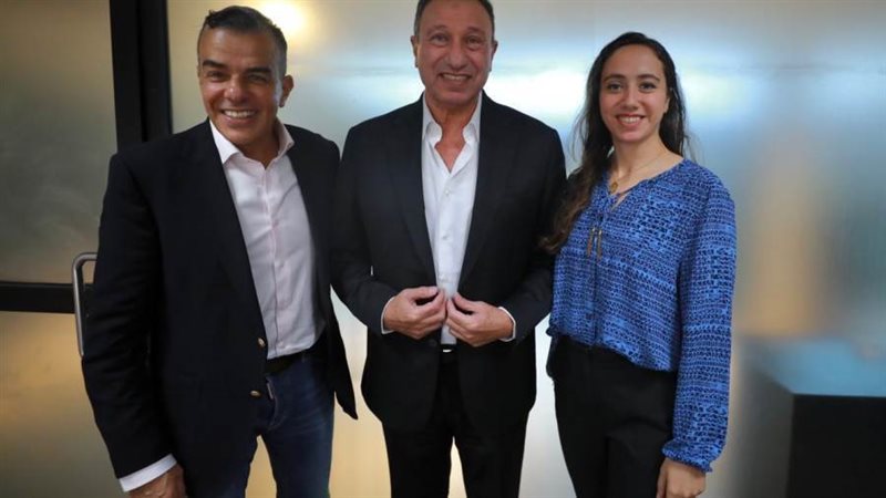 مي عاطف والخطيب