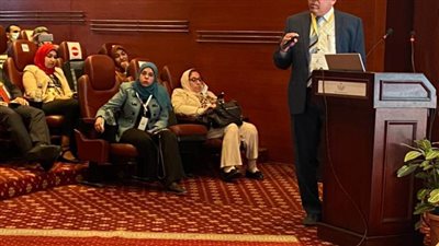 رائد زراعة الأمعاء في العالم يفتتح مؤتمرا طبيا في الإسكندرية