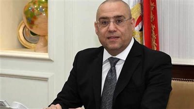 وزير الإسكان يُصدر 37  قراراً لإزالة التعديات ومخالفات البناء بالساحل الشمالي الغربي