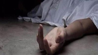 شاب يضرب مسنة حتى الموت ويلقي جثتها في مصرف