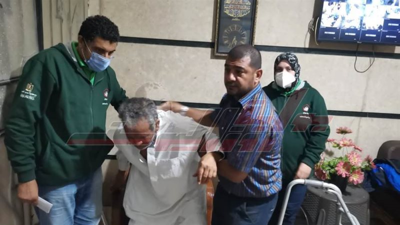 كبار بلا مأوي