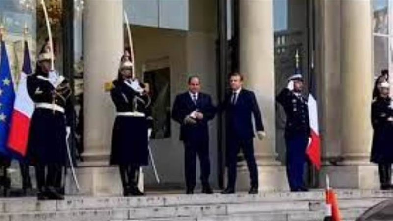 الرئيس السيسي وماكرون