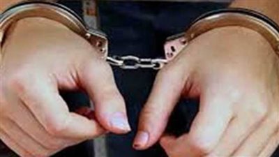 القبض على متهم يتاجر في المخدرات بالجيزة