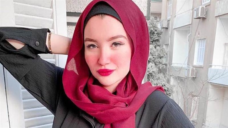 فتاة التيك توك حنين