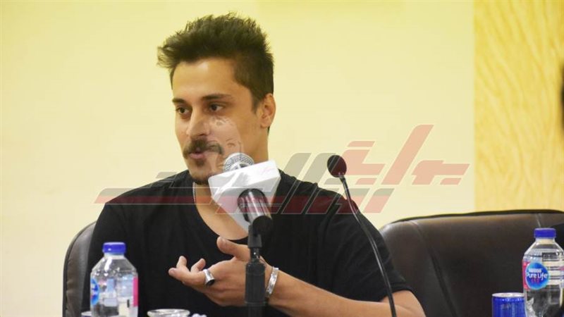 الفنان محمد ناصر