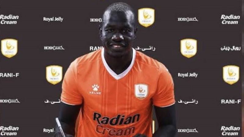 سيف تيري لاعب فاركو