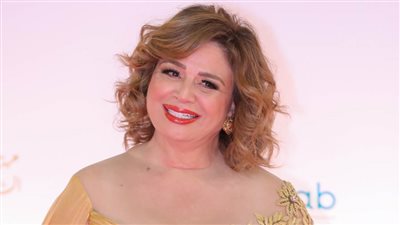 إلهام شاهين: هنلغي كلمة مومس من صحيح البخاري؟