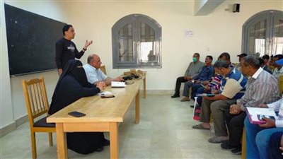 ورشة عمل تنشيطية حول كيفية استخدام ماكينة الحصر الزراعي والتابلت