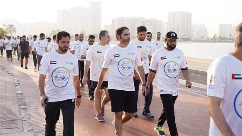 فعالية مشي القادة