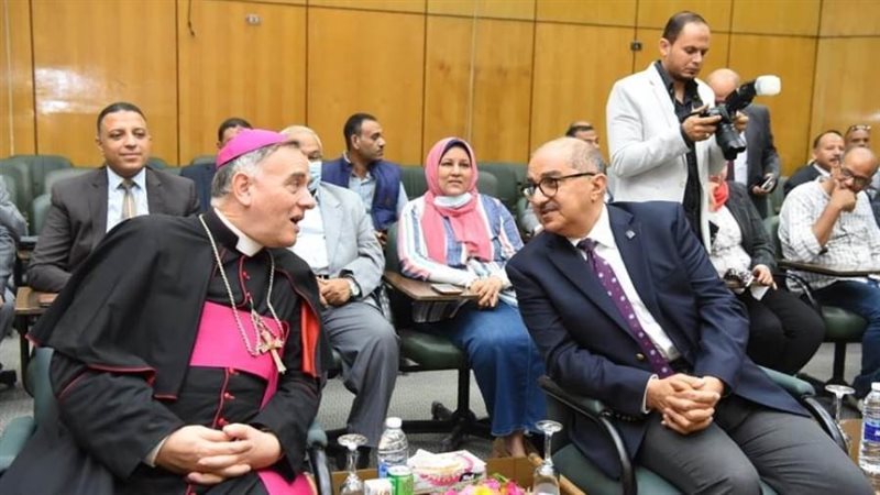 سفير الفاتيكان بالقاهرة