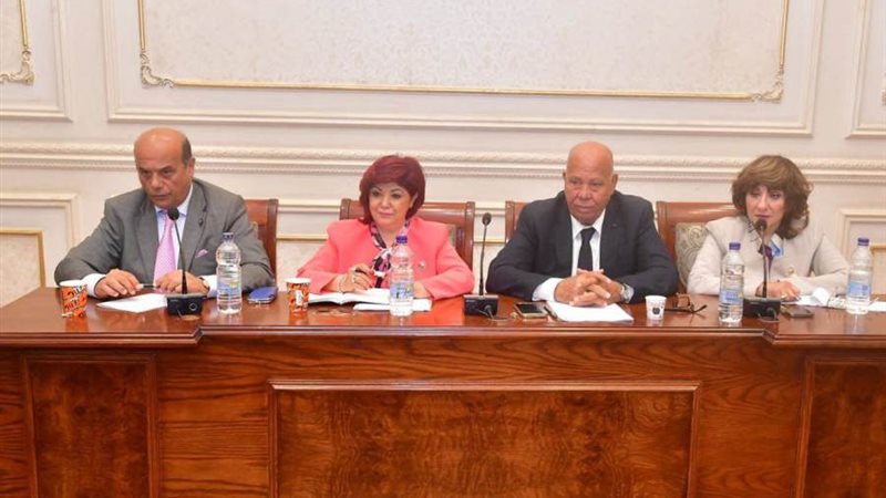 لجنة السياحة والطيران