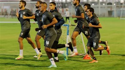 مران الزمالك.. تدريبات تأهيلية وإطالات للاعبين بمجمع الصالات