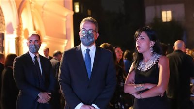 وزير السياحة والآثار يشهد انطلاق أحدث الإصدارات عن تاريخ الأزياء المصرية