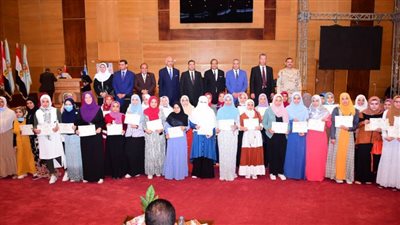 محافظ سوهاج ورئيس الجامعة يدشنان مبادرة 