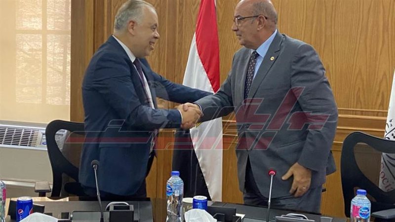 خلال توقيع البروتوكول