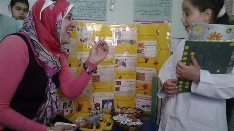 عبير العراقي تناقش