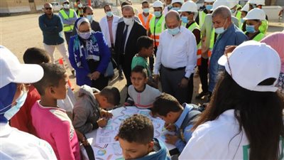 رئيس مياه أسيوط وممثلو القابضة في ختام فاعليات الدورة التدريبية المقامة بقرية الزرابي