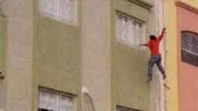 التصريح بدفن جثة طالب سقط من الطابق الثالث بمدرسة في كفر شكر 