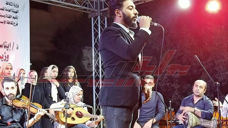 جانب من فعاليات المسرح