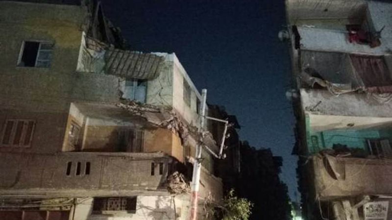 انهيار شرفة العقار