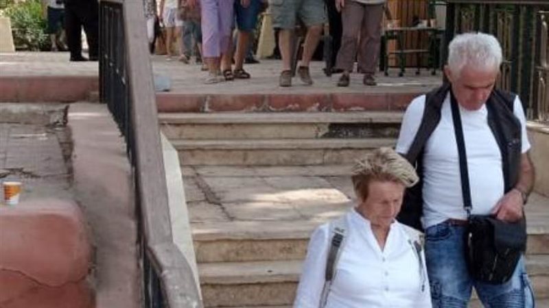 وفد سياحي يزرور المناطق