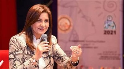  نبيلة مكرم: أثمن جهود علمائنا لنقل الخبرات الفنية بالخارج للداخل