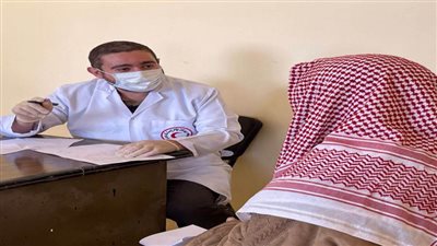 تقديم 1057 خدمة متنوعة من القوافل الطبية للهلال الأحمر لأهالي نخل في وسط سيناء