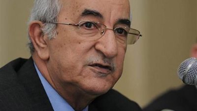 غدا.. الرئيس الجزائري يعقد اجتماعا مع الحكومة لبحث توفير فرص العمل