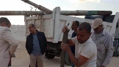 لتفادي الحوادث.. إنارة الطريق الصحراوي الشرقي القديم بمطاي شمال المنيا