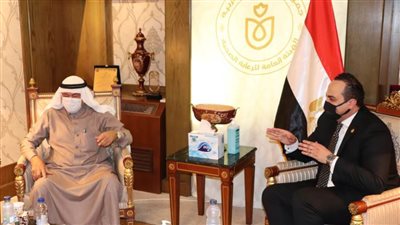 رئيس الرعاية الصحية يبحث التعاون في التدريب مع رئيس مجموعة مستشفيات خاصة