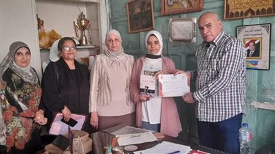 فوز طالبة منياوية بالمركز الأول في القصة القصيرة على مستوى العالم العربي 