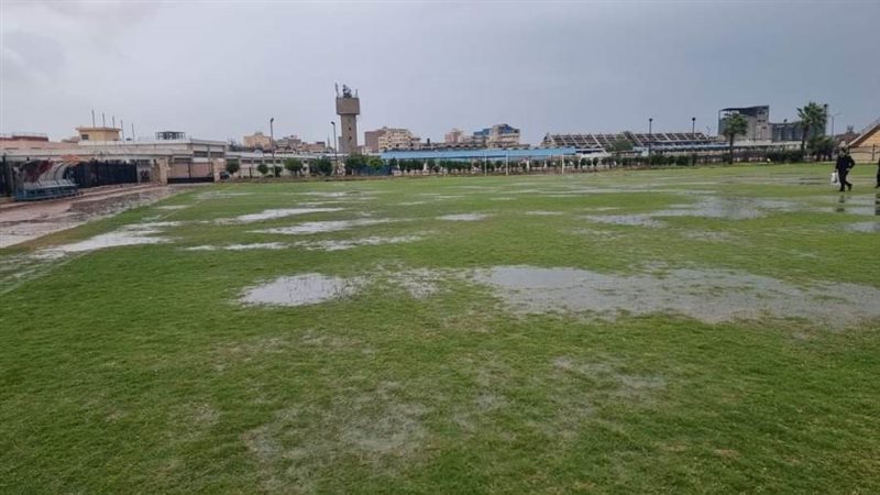 ملعب مياه البحيرة