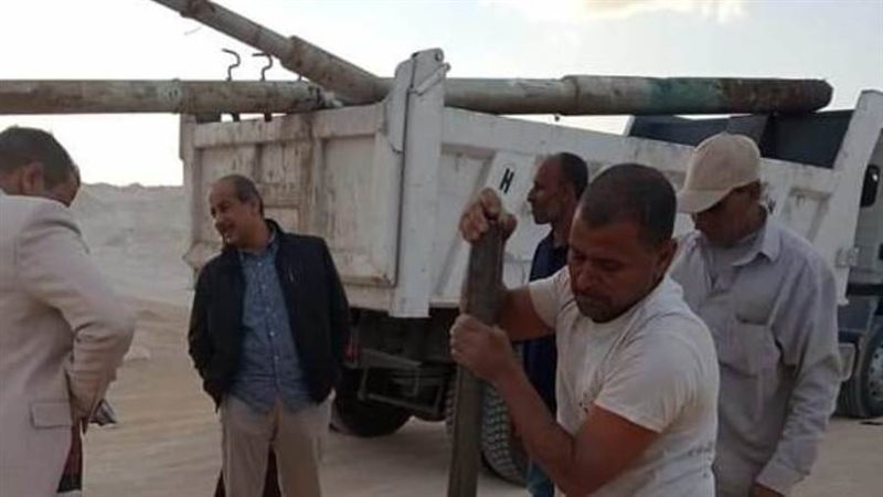 زرع أعمدة الإنارة