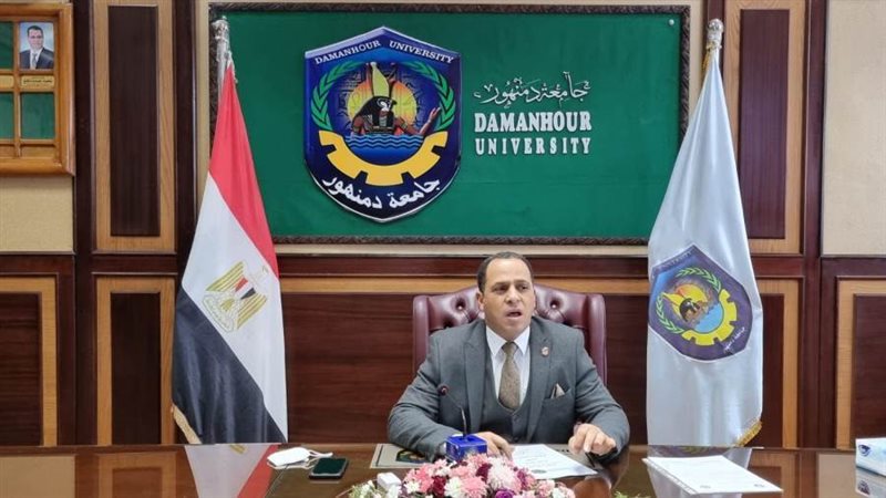 الدكتور عبيد صالح