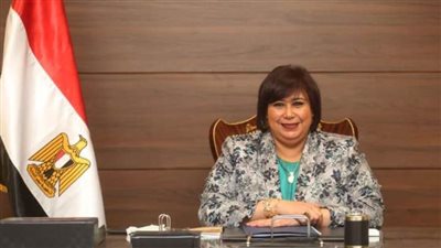 وزيرة الثقافة تعلن مد فترة الحجز للمشاركة بمعرض القاهرة للكتاب 