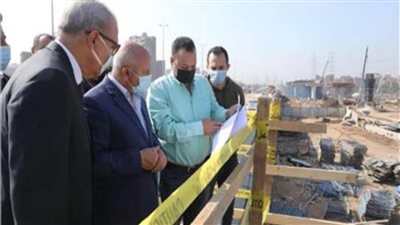 وزير النقل يتفقد مواقع العمل بمشروع التطوير الشامل للطريق الدائري