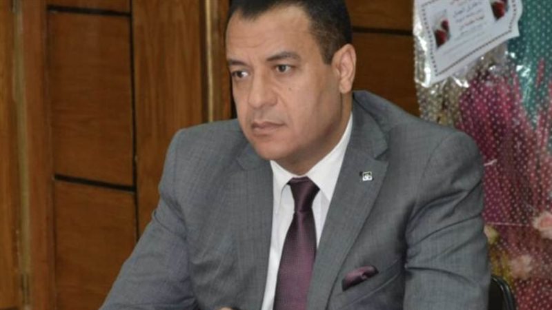 الدكتور شحاتة غريب