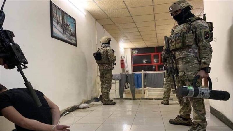 القبض على خمسة متسللين